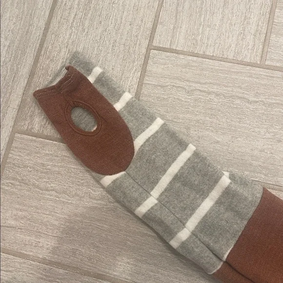 Colorful Patterned Long Sleeve Top - Picture 3 of 3